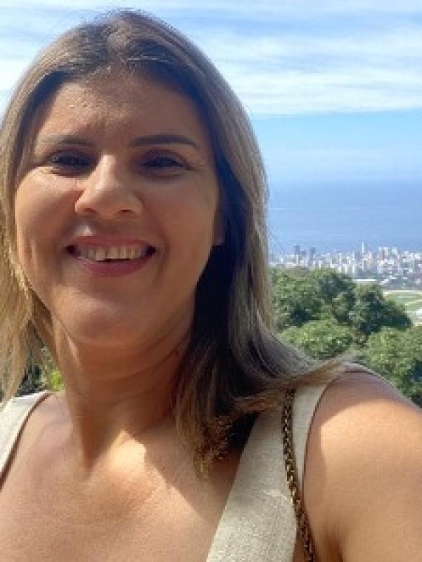 Luciane  Belarmino de Oliveira Santos