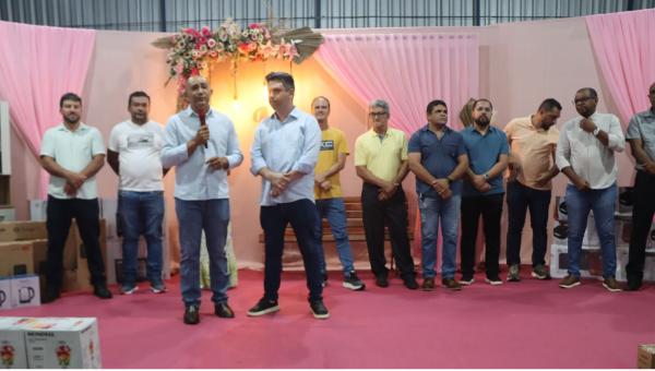 Prefeitura de Santa Terezinha do Tocantins realiza linda homenagem ao Dia das Mães