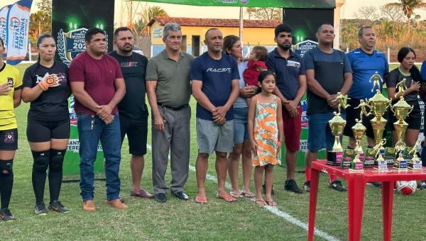 Final do campeonato municipal Society (master e feminino)